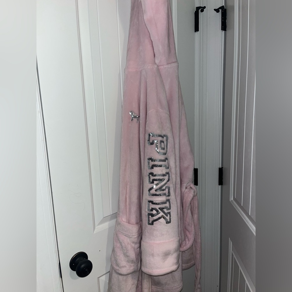 PINK robe